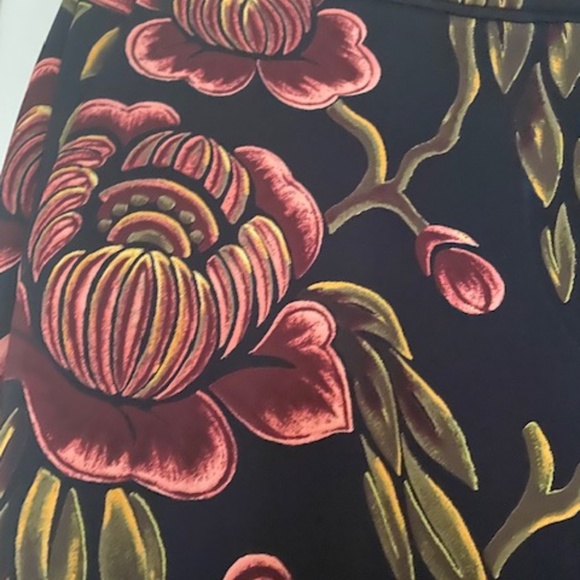 NWT Ann Taylor floral pants Size 0P - Picture 4 of 7